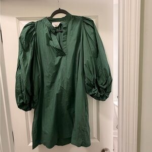 Pommader Palace Green Puff Sleeve Dress